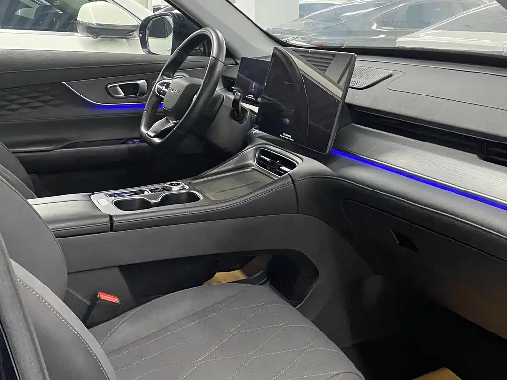 Chery Tiggo 8 PLUS — фото 8