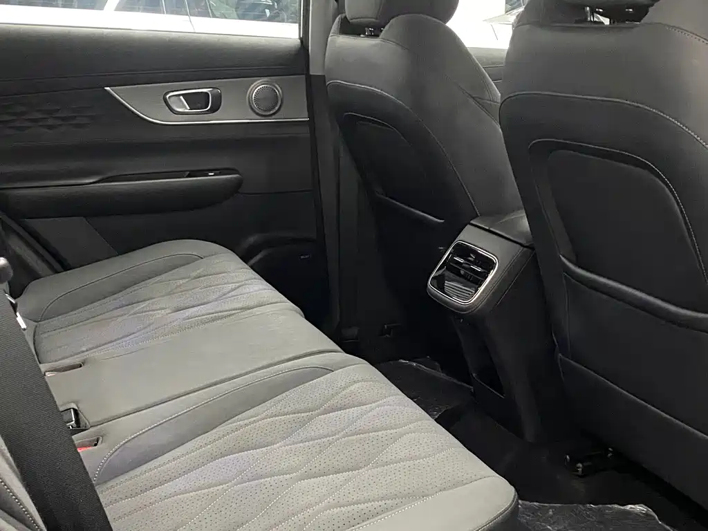 Chery Tiggo 8 PLUS — фото 10