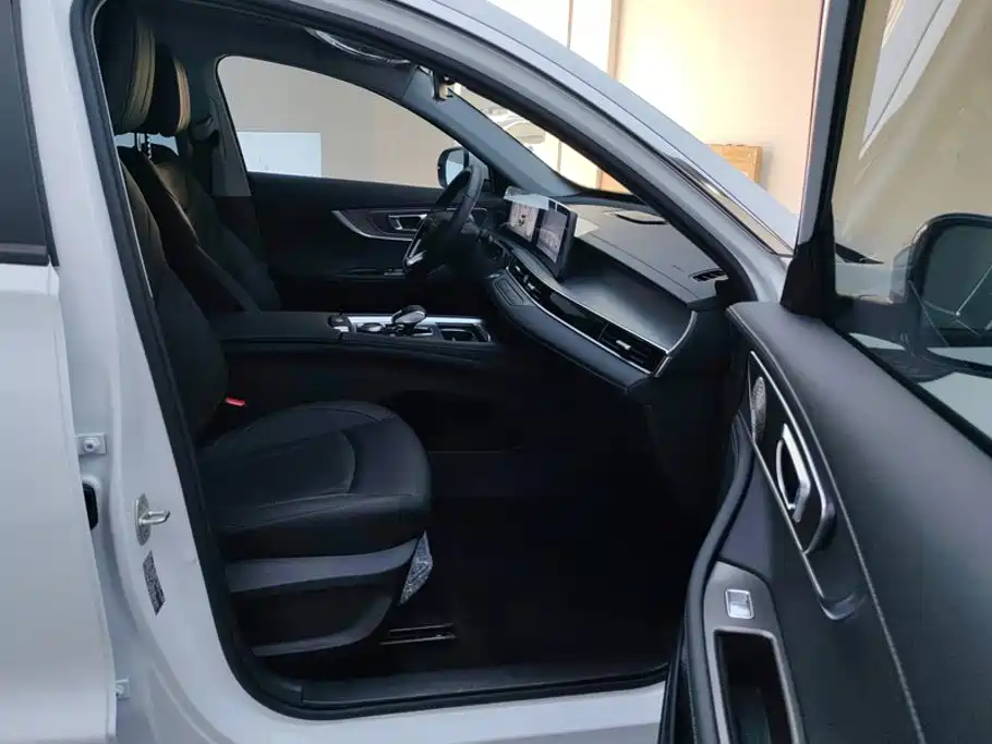 Chery Tiggo 8 PRO — фото 8