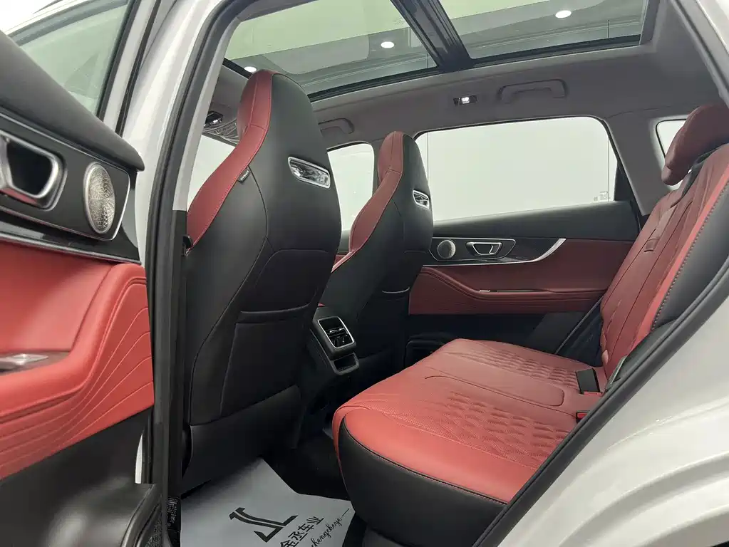 Chery Tiggo 7 PLUS — фото 8