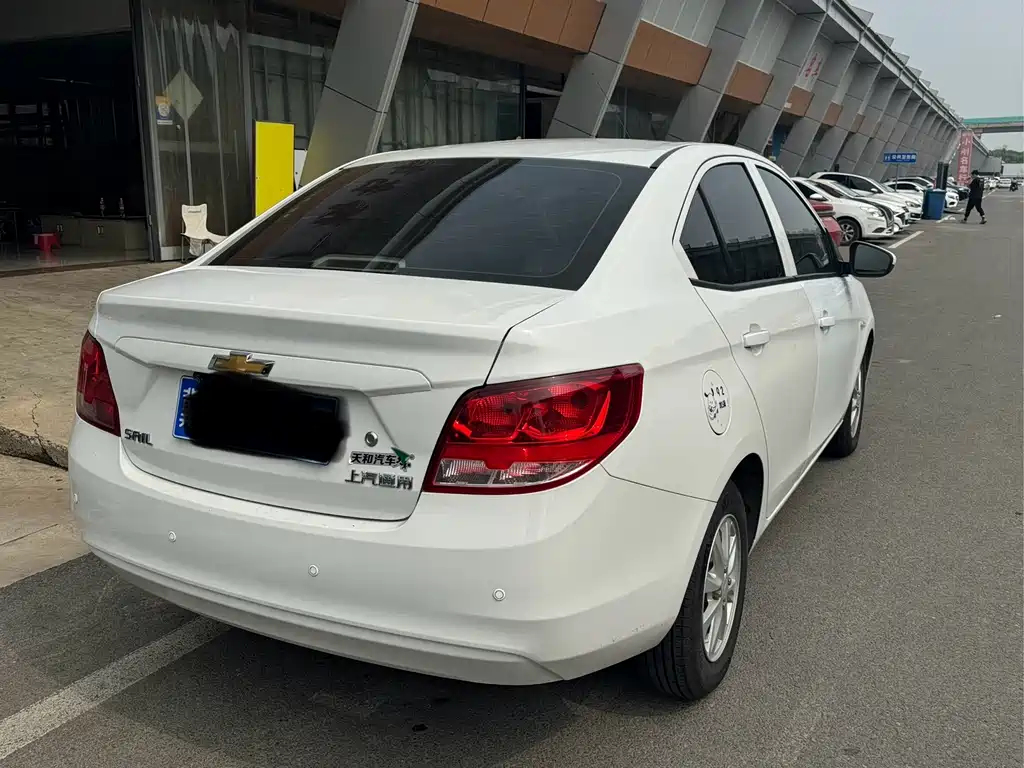 Chevrolet Sail — фото 10