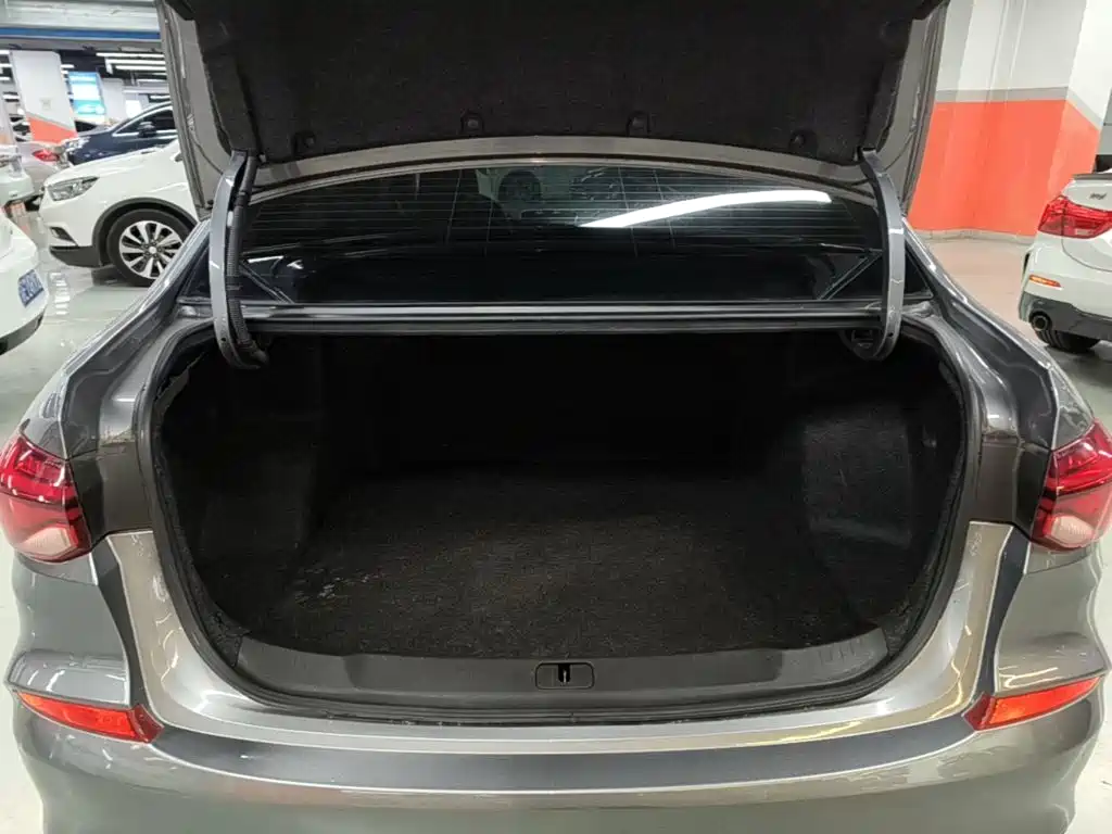 Chevrolet Monza — фото 19