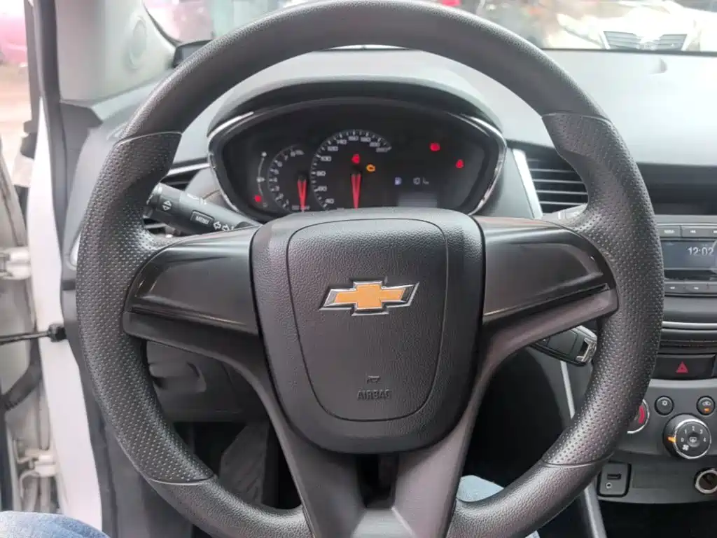 Chevrolet Trax — фото 11