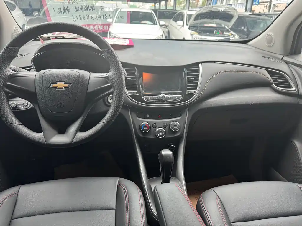 Chevrolet Trax — фото 7