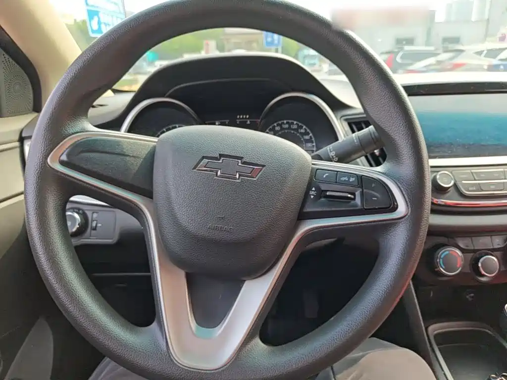 Chevrolet Monza — фото 11