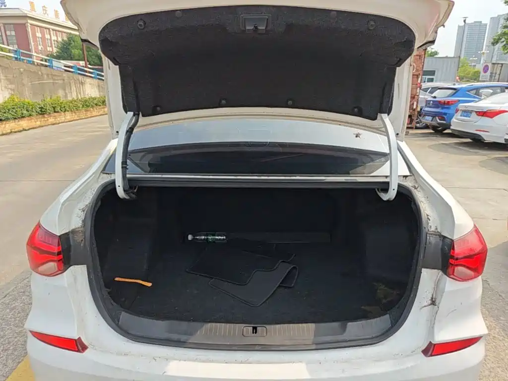 Chevrolet Monza — фото 19