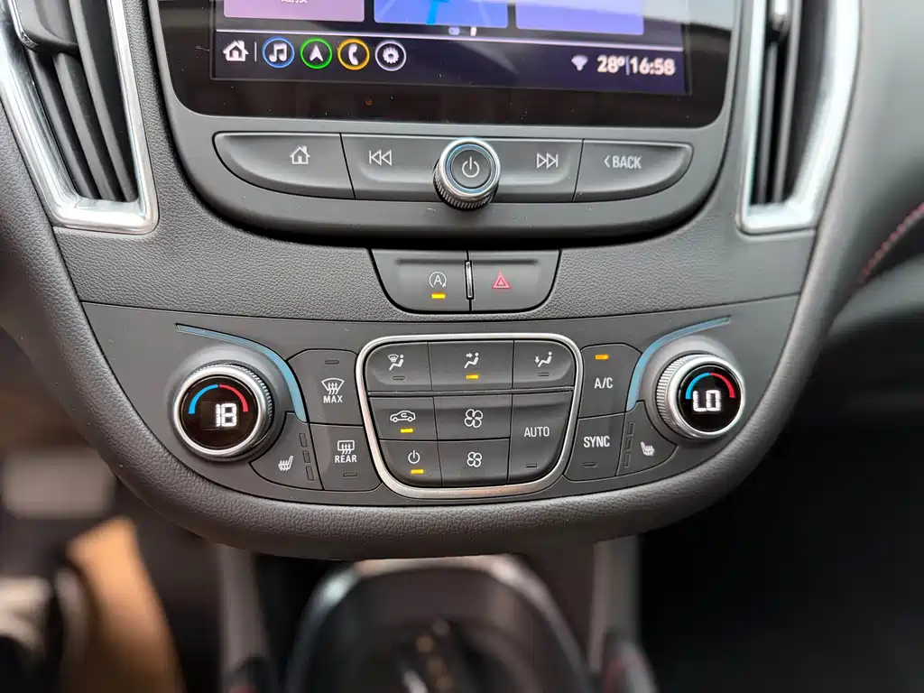 Chevrolet Malibu XL — фото 10
