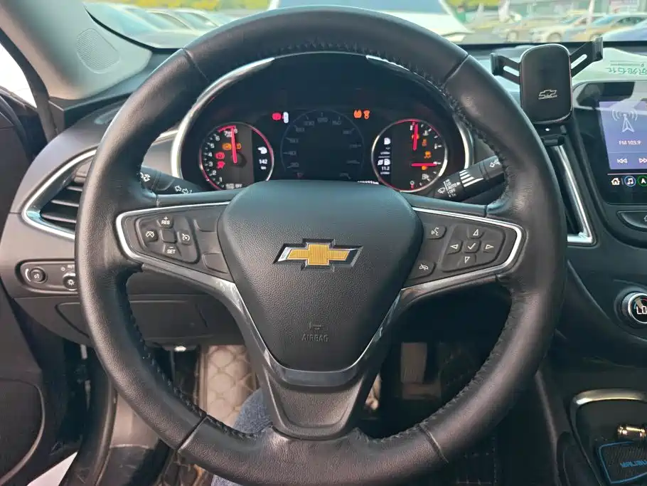 Chevrolet Malibu XL — фото 15
