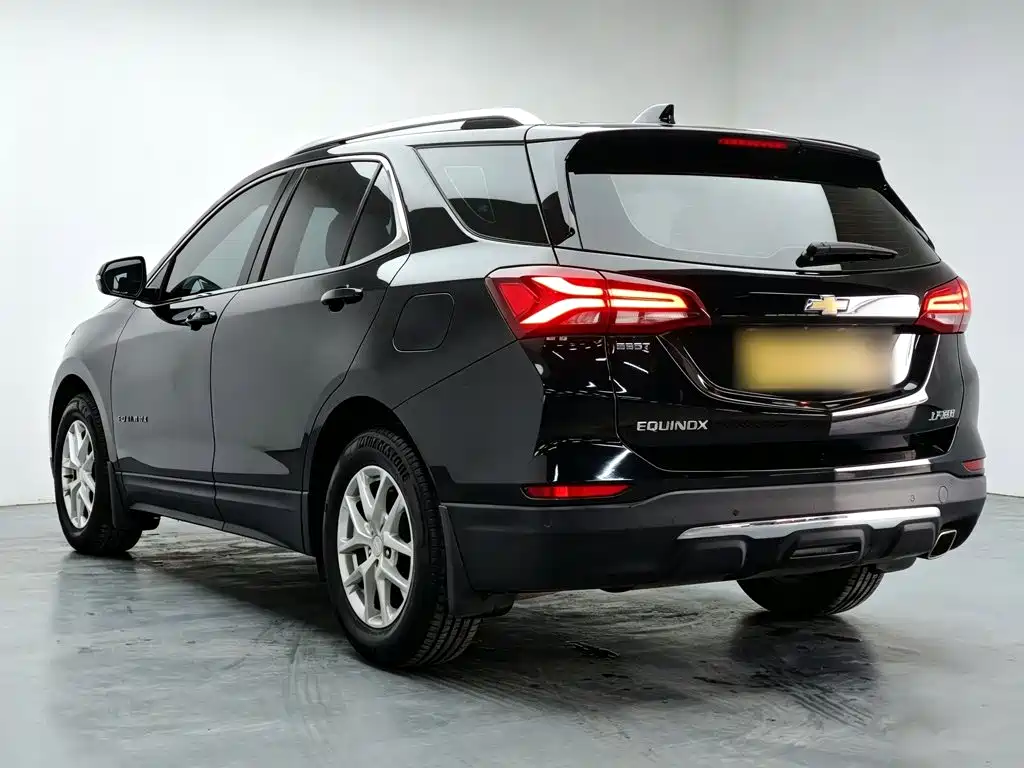 Chevrolet Equinox — фото 19