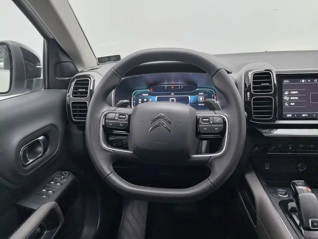 Citroen C5 AIRCROSS — фото 11