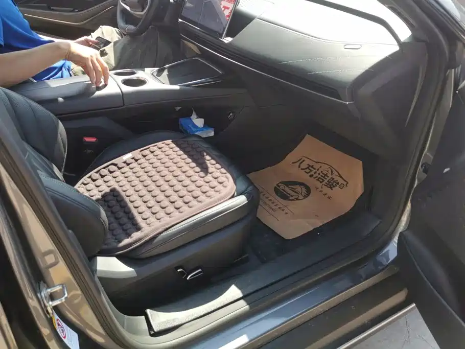 Deepal Deepal SL03 — фото 8