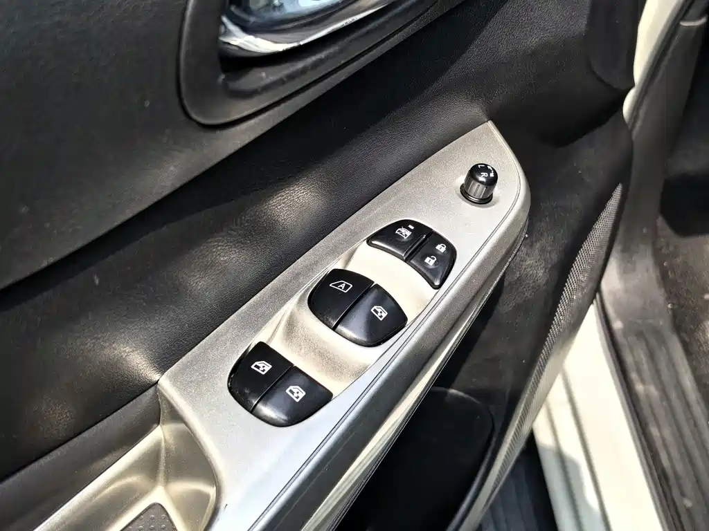 Dongfeng Rich 6 New Energy — фото 20