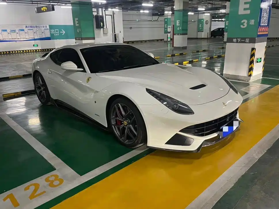 Ferrari F12berlinetta — фото 3