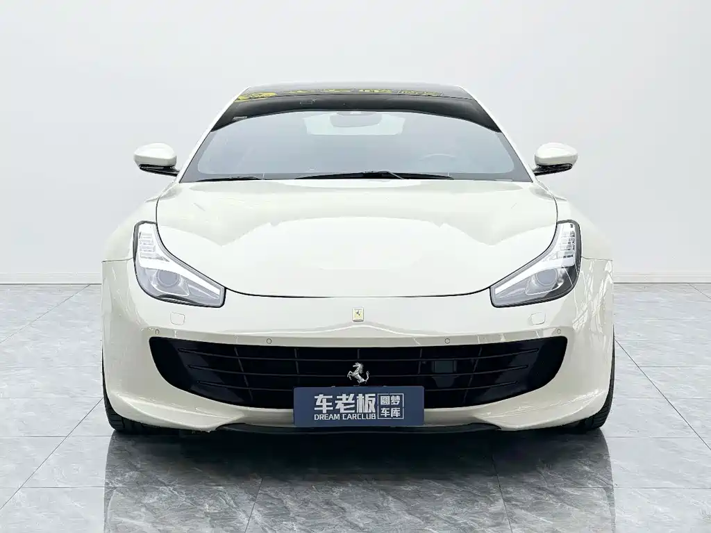 Ferrari GTC4Lusso — фото 2