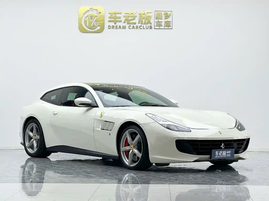 Ferrari GTC4Lusso — фото 3