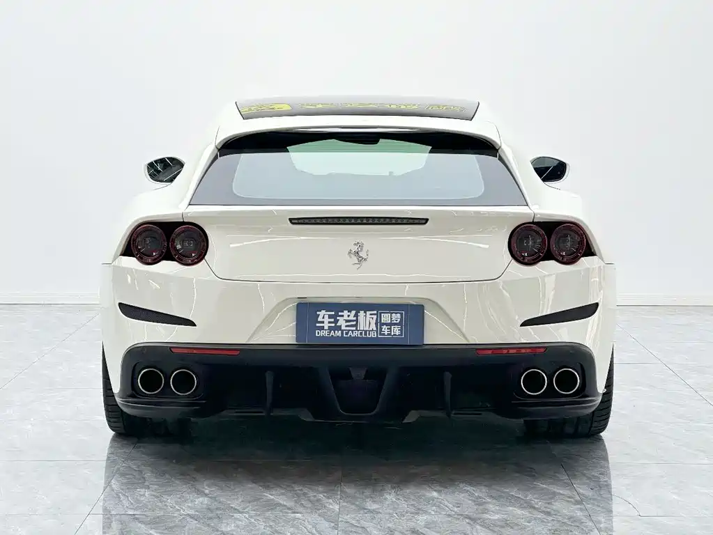 Ferrari GTC4Lusso — фото 5
