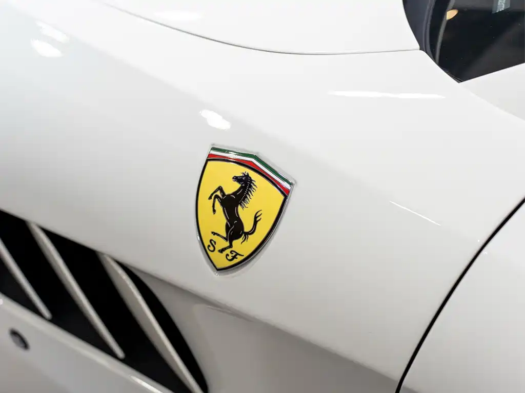 Ferrari GTC4Lusso — фото 6