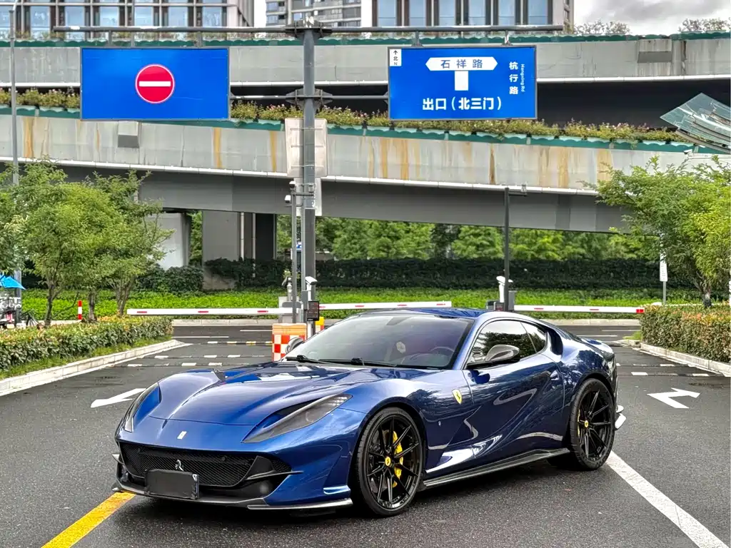 Ferrari 812 — фото 3