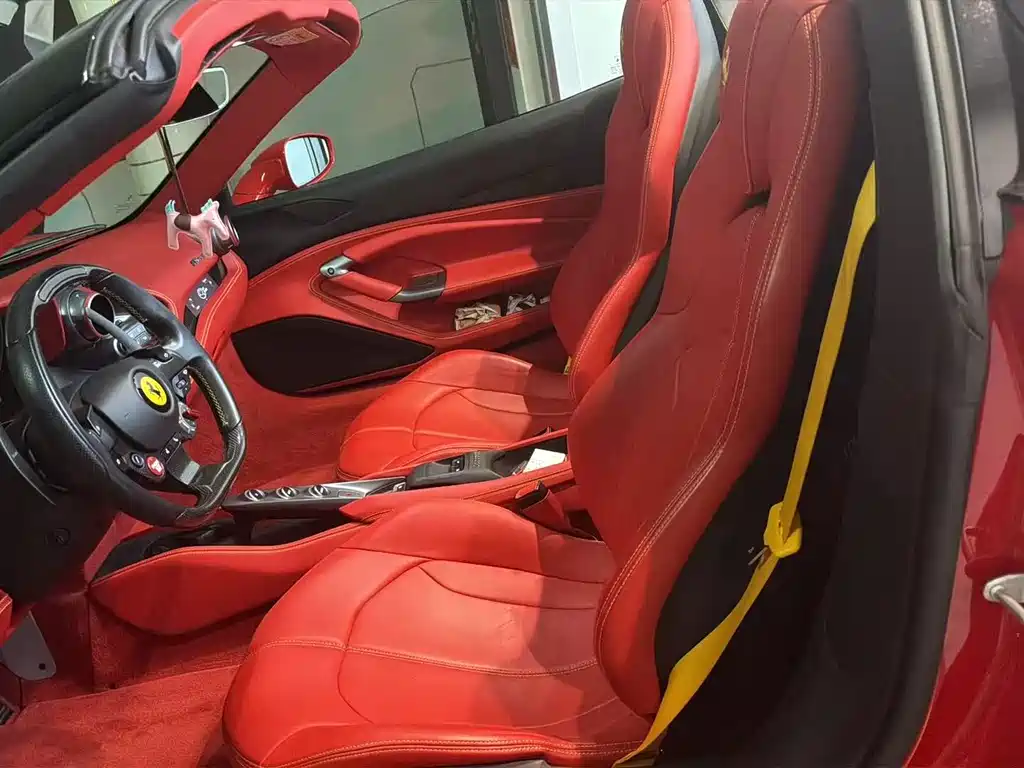 Ferrari F8 — фото 4