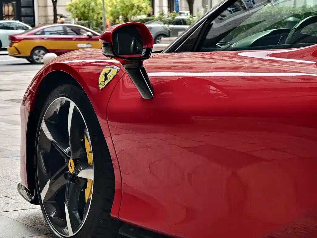 Ferrari SF90 — фото 14