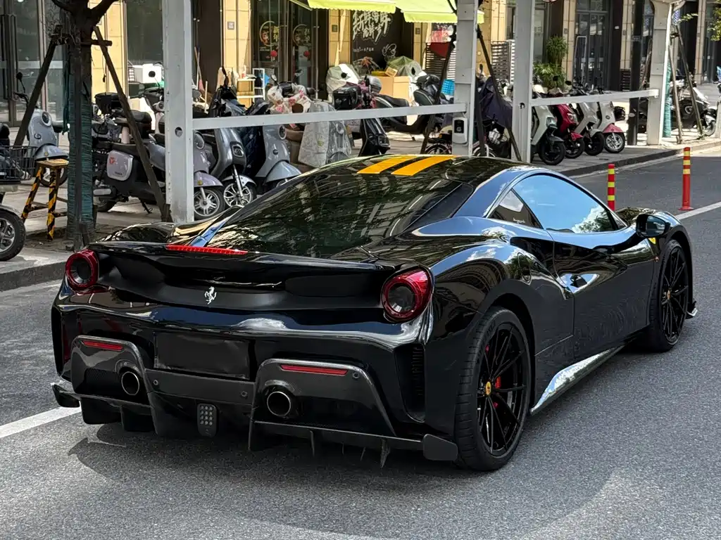 Ferrari 488 — фото 5