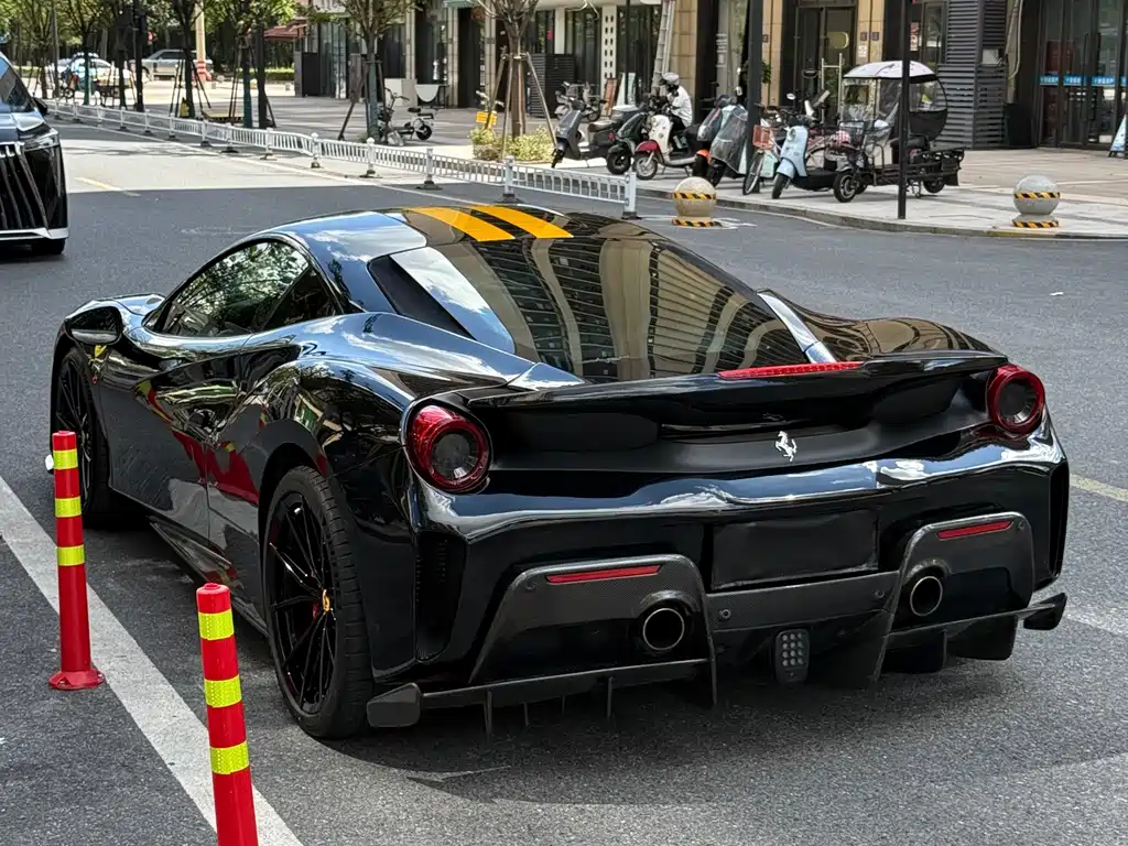 Ferrari 488 — фото 7