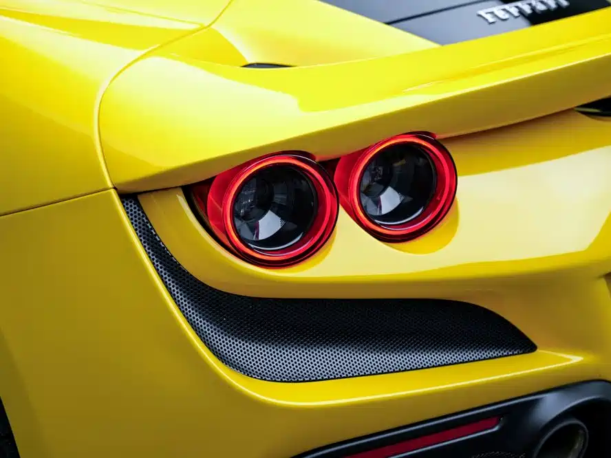 Ferrari F8 — фото 9