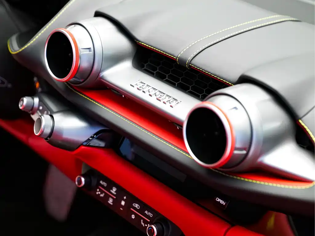 Ferrari 812 — фото 24