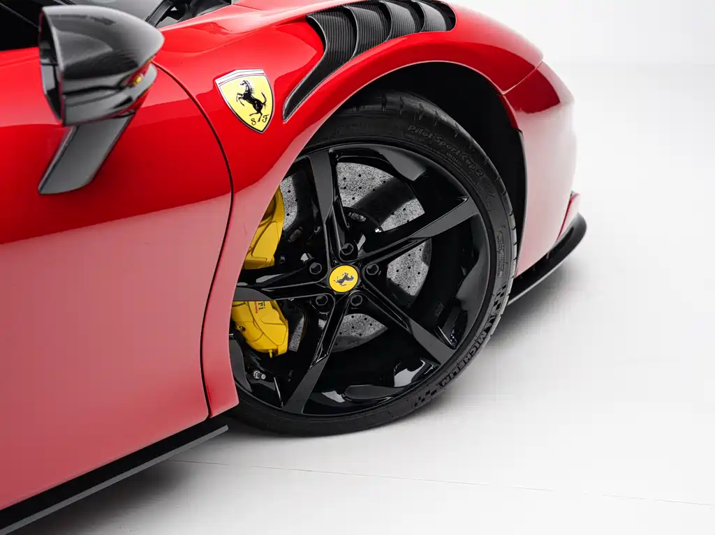Ferrari SF90 — фото 6