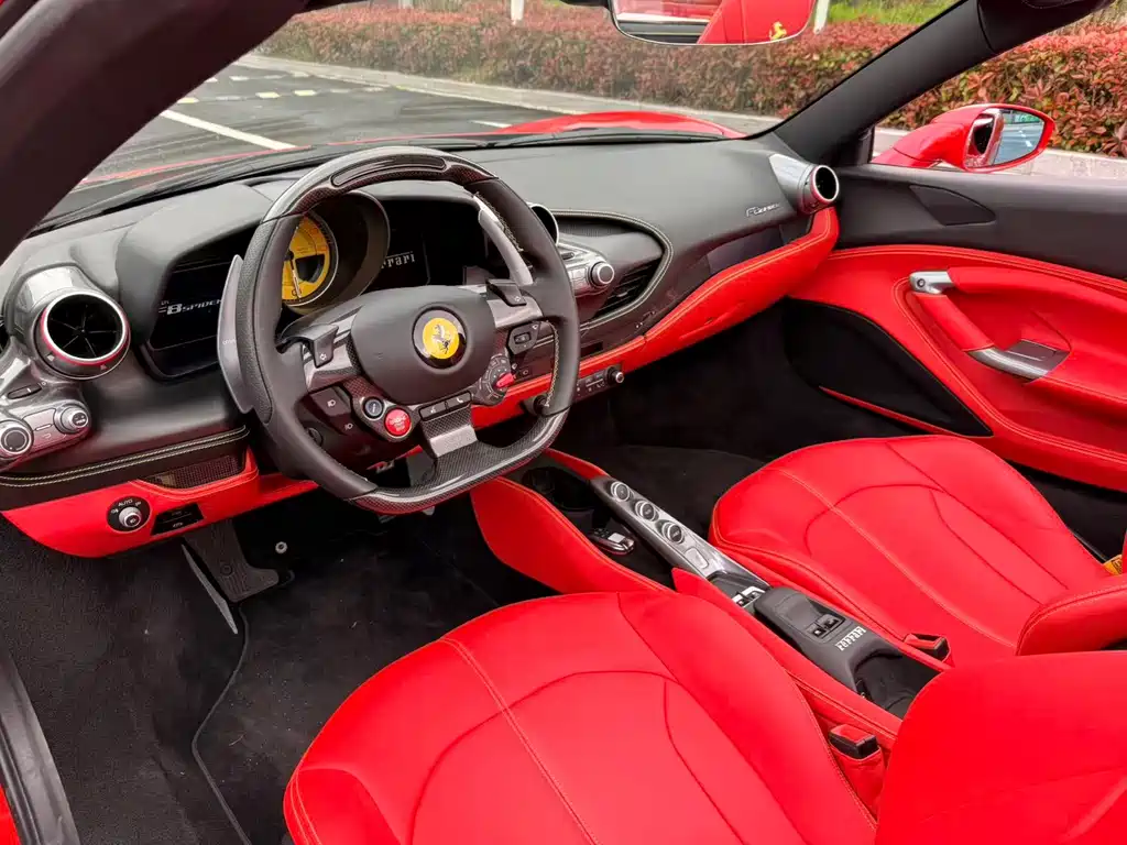 Ferrari F8 — фото 8