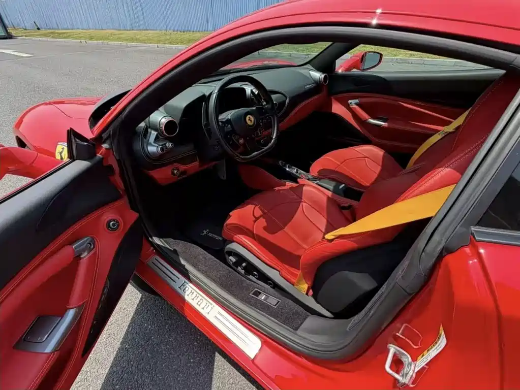 Ferrari F8 — фото 3