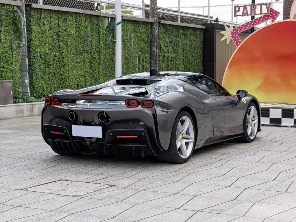Ferrari SF90 — фото 4