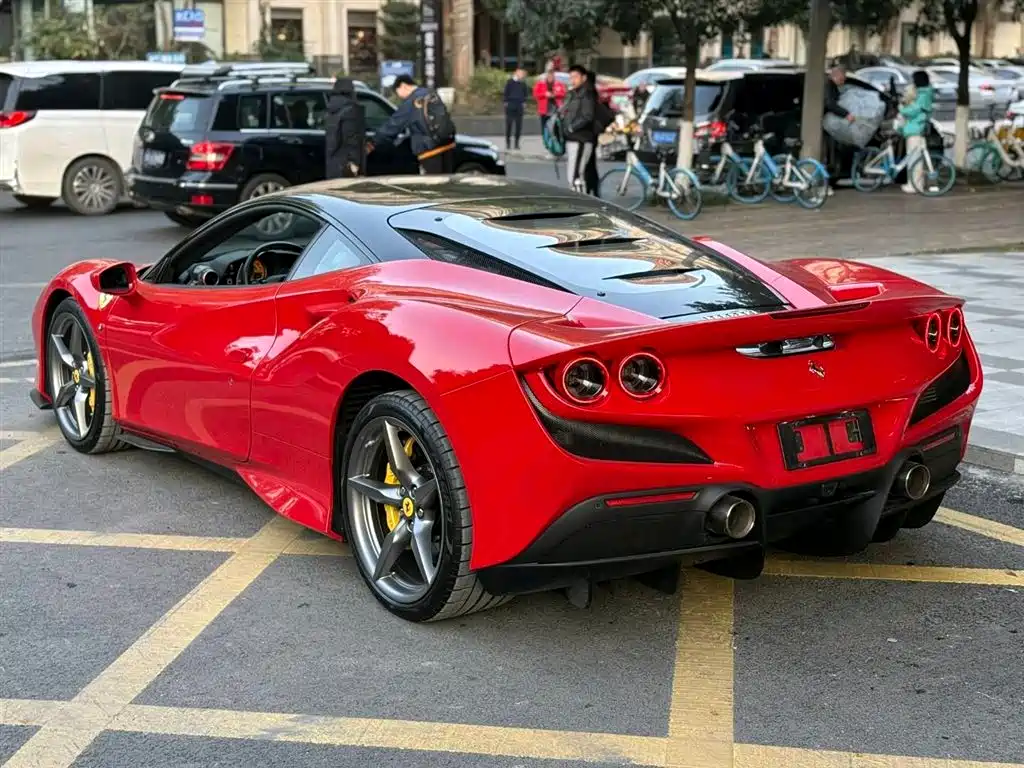 Ferrari F8 — фото 4