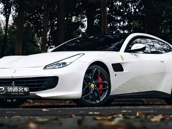 Ferrari GTC4Lusso