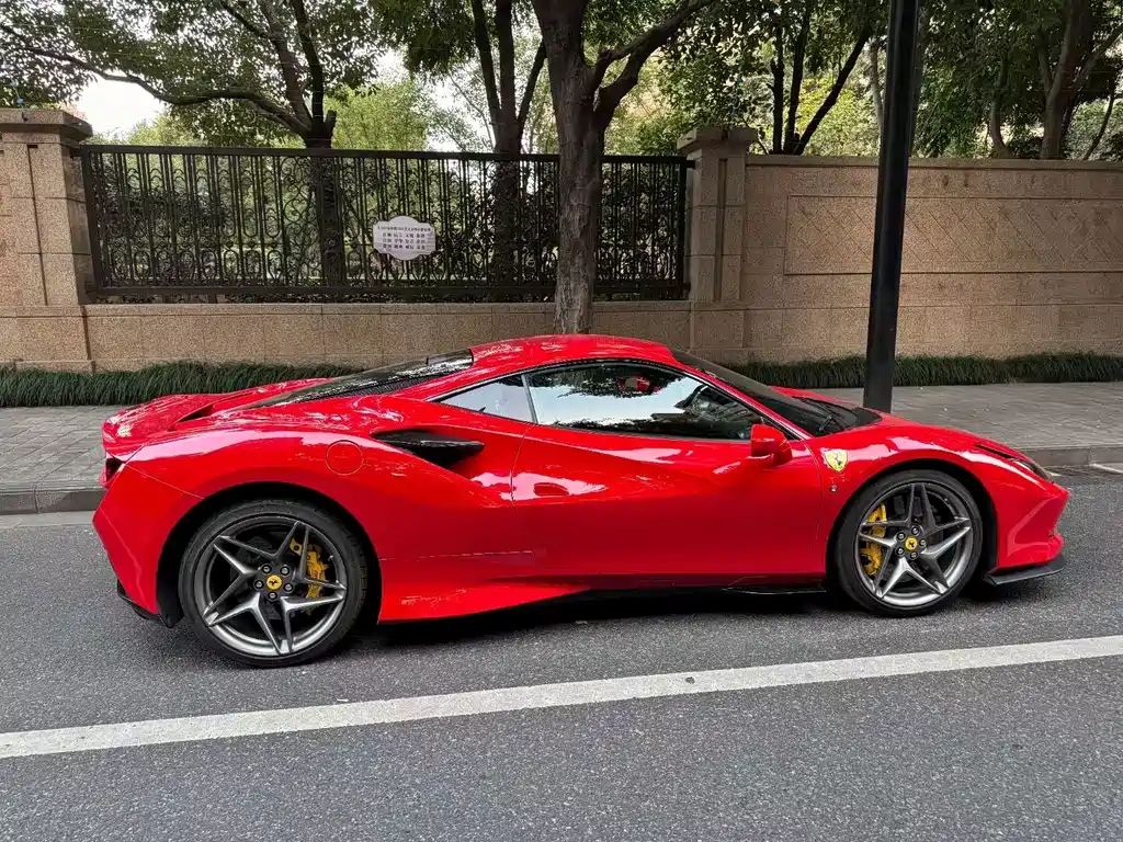 Ferrari F8 — фото 3