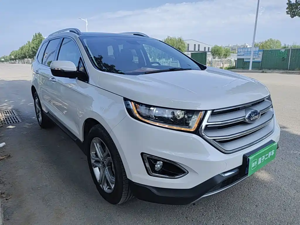 Ford Edge — фото 4