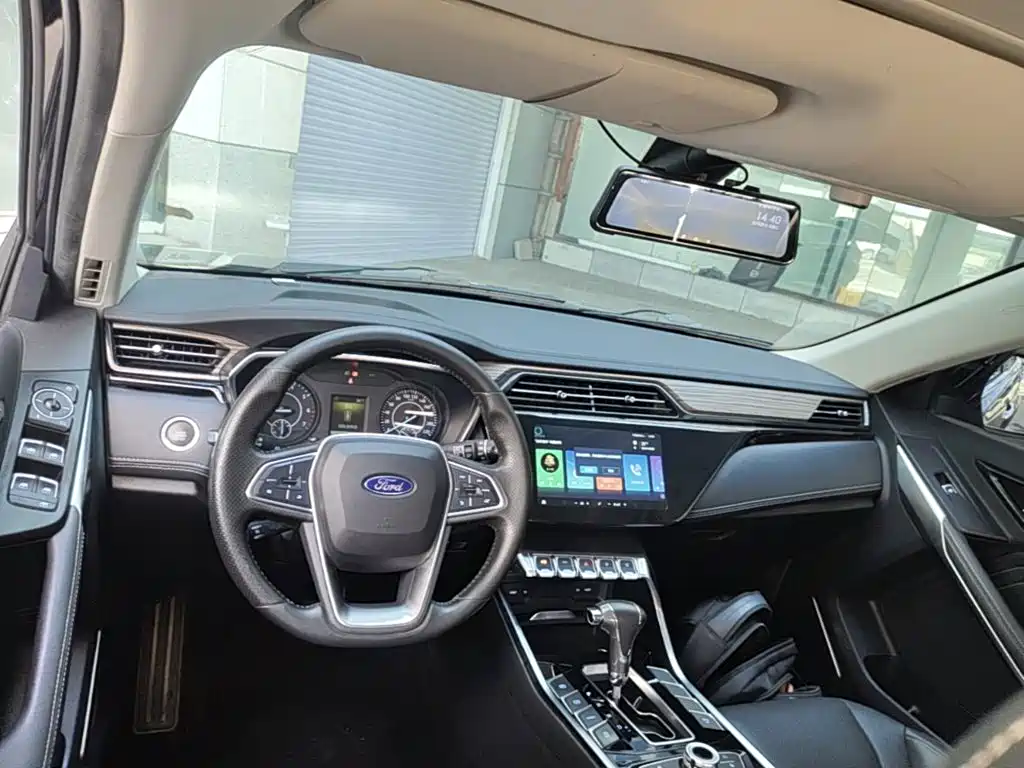 Ford Territory — фото 10