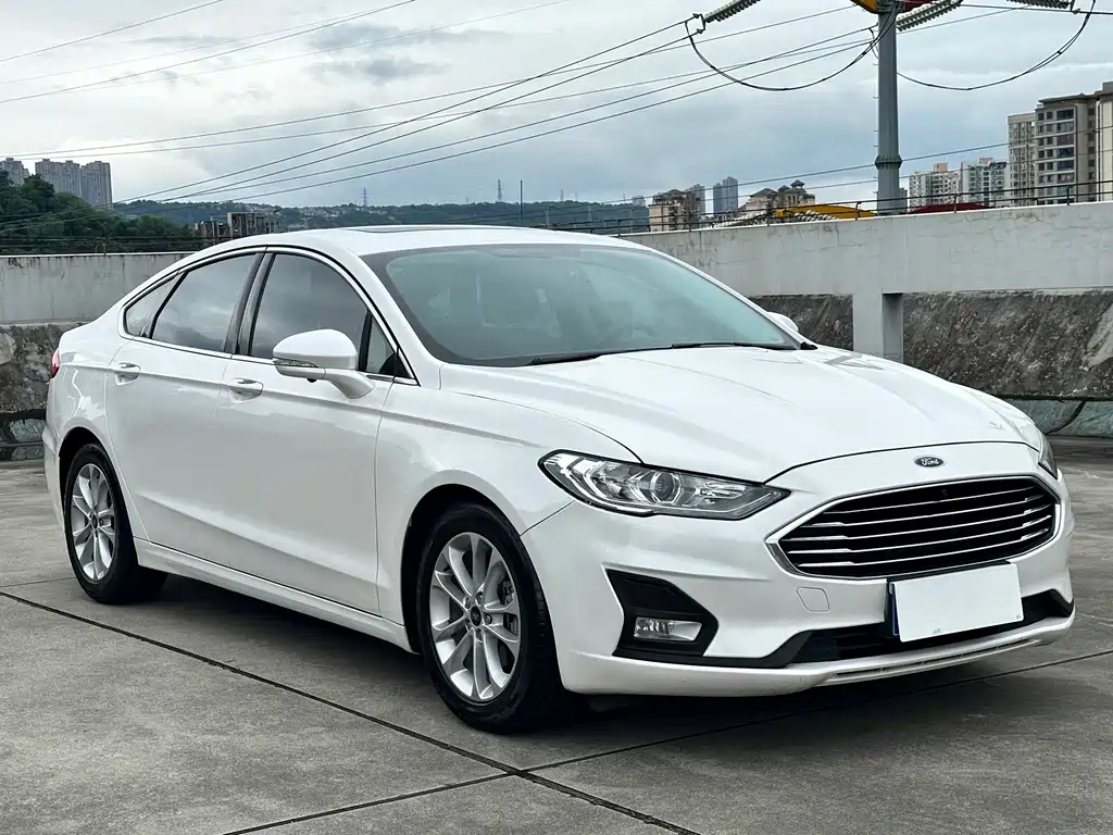 Ford Mondeo — фото 3