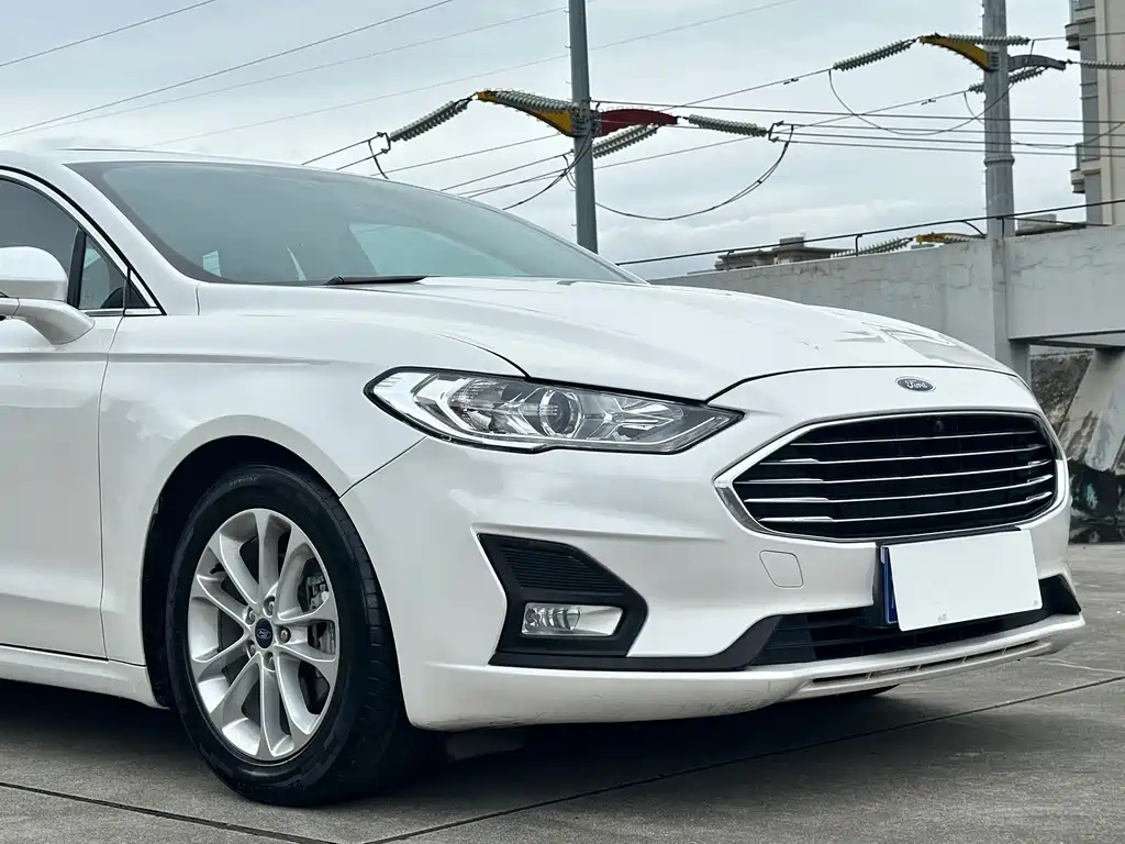 Ford Mondeo — фото 4