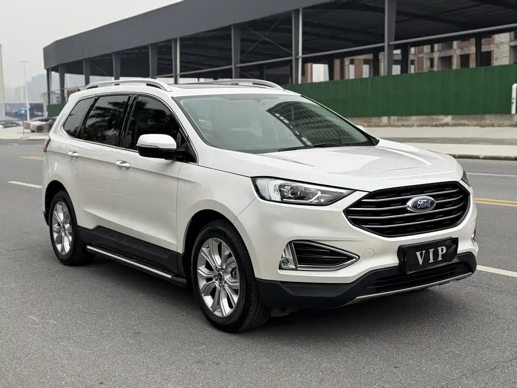 Ford Edge — фото 3