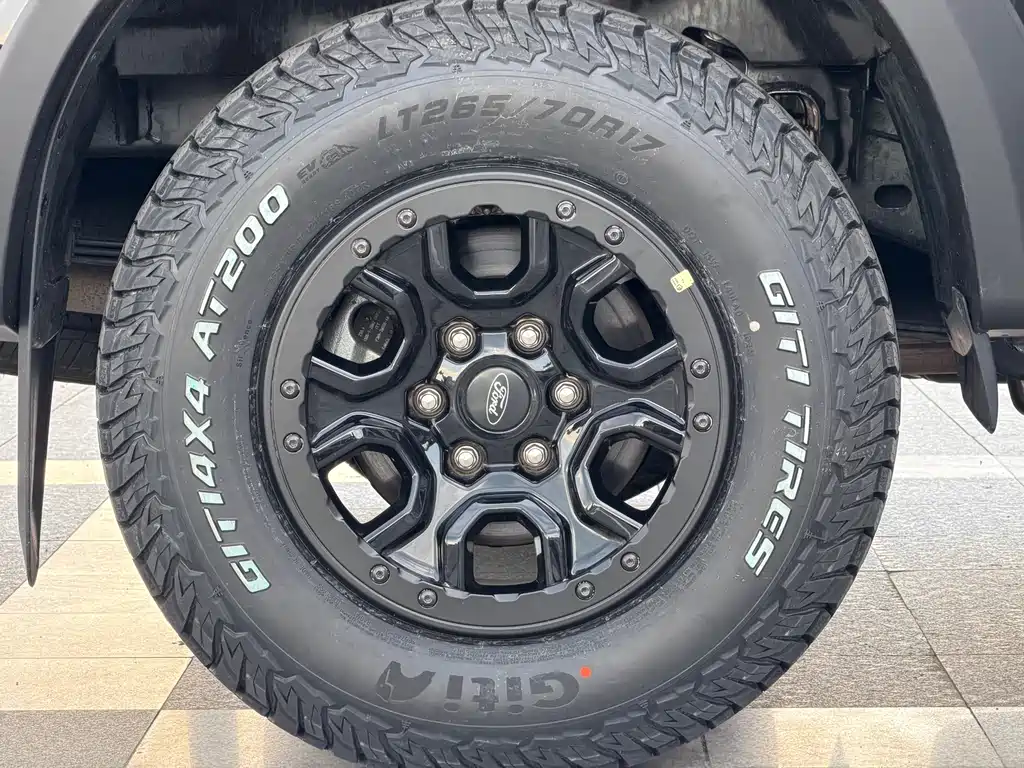 Ford Ranger — фото 25