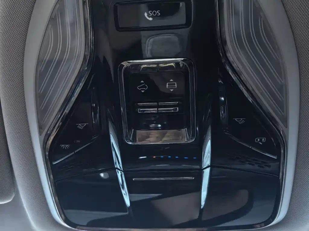 Ford Equator Sport — фото 14