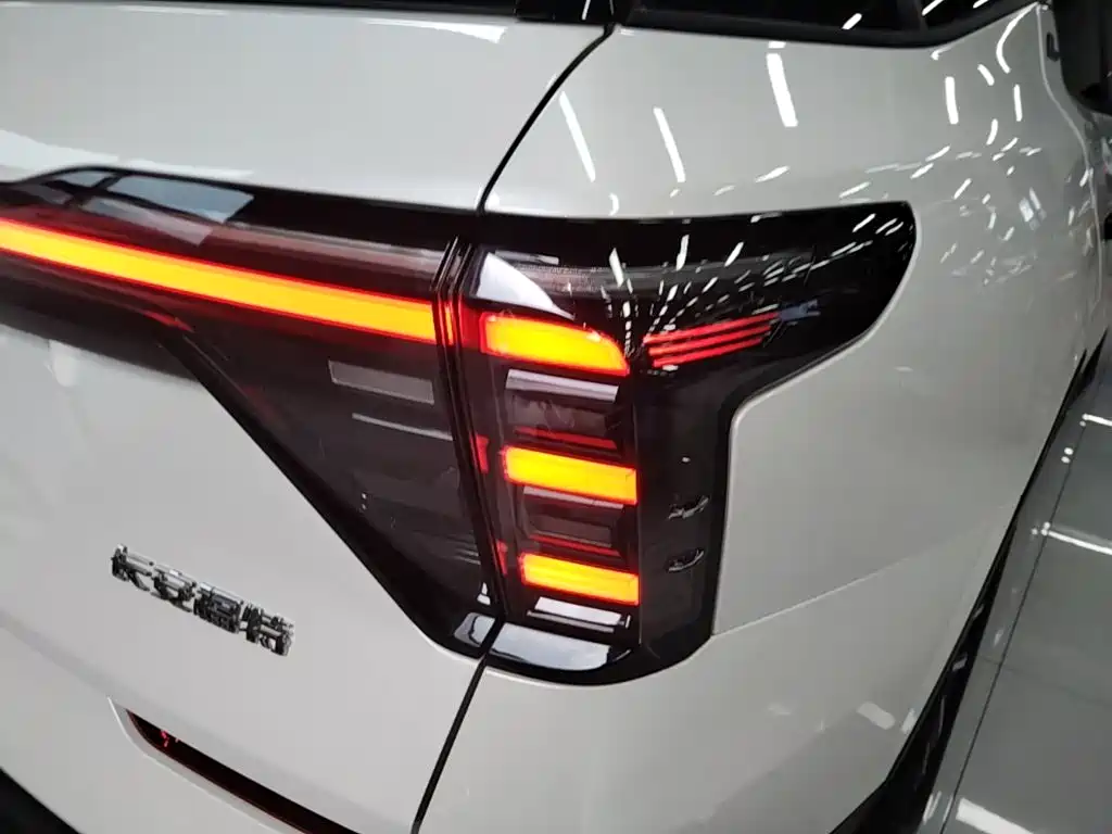 Ford Edge — фото 8