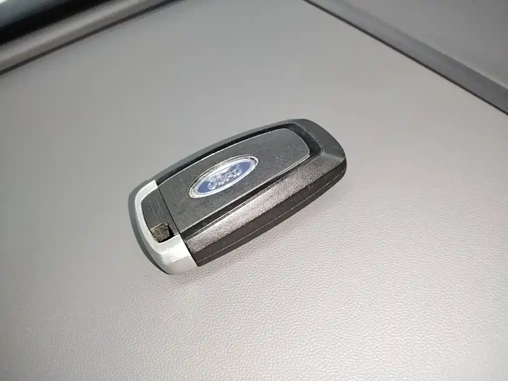 Ford Edge — фото 9