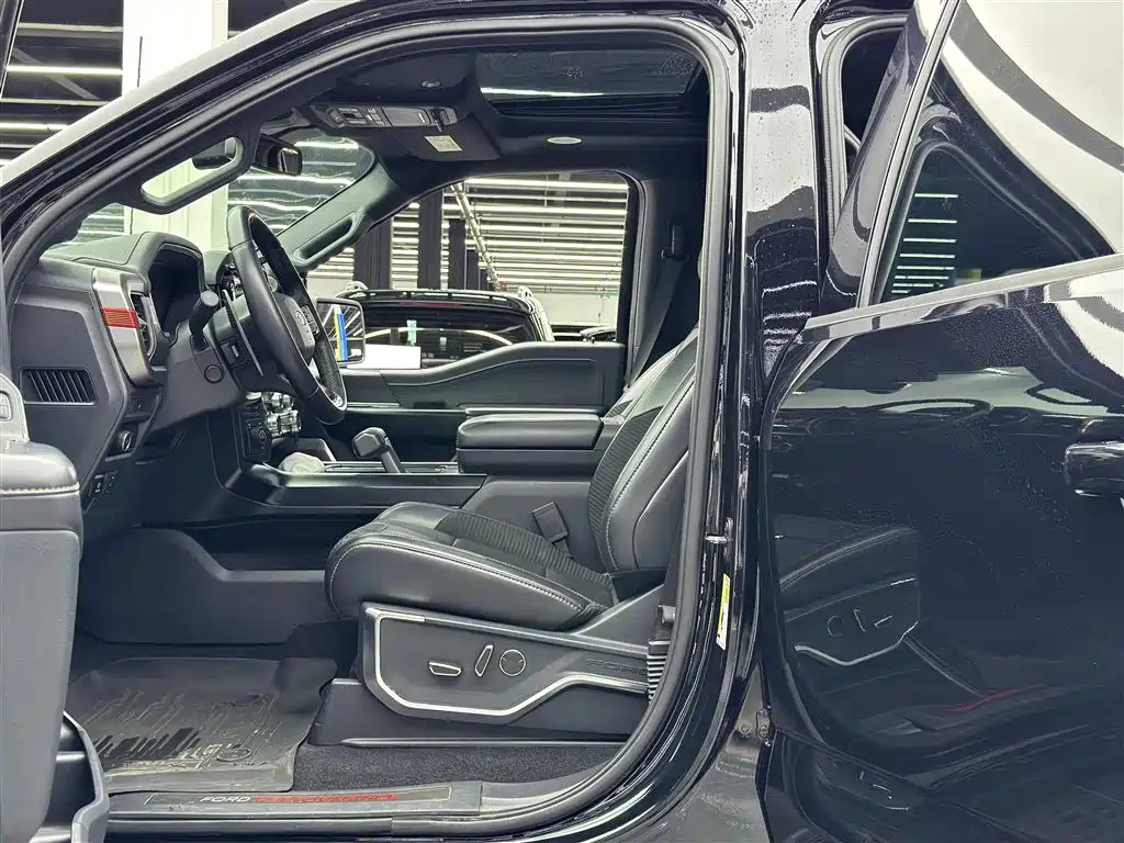 Ford F-150 Raptor — фото 6