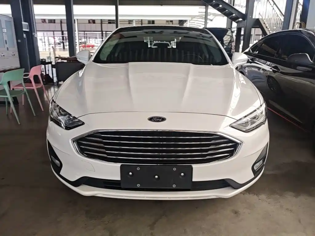 Ford Mondeo — фото 3