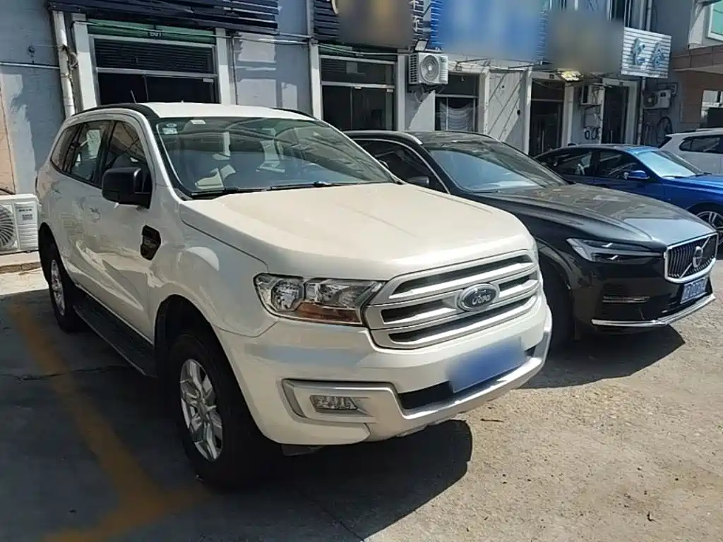 Ford Everest — фото 4