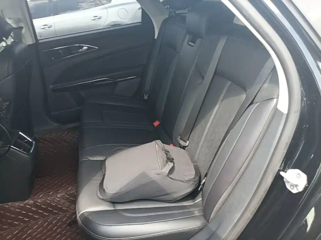 Ford Taurus — фото 17