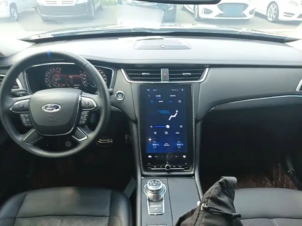 Ford Taurus — фото 10
