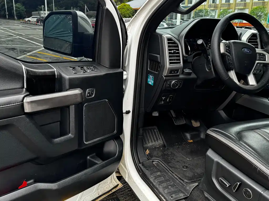 Ford F-150 Raptor — фото 7